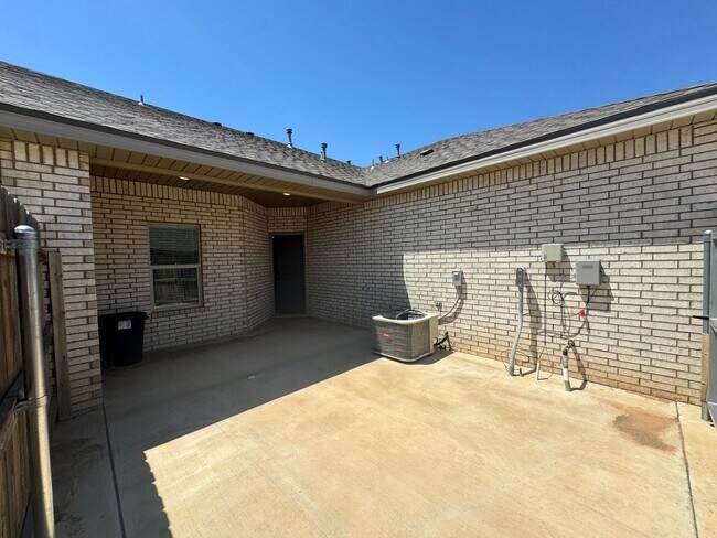 Building Photo - 2Bed/ 2Bath Available MAY- in Lubbock cooper ISD!