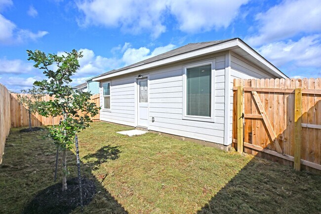 Building Photo - 7358 Orange Sapphire