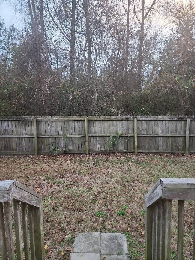 Building Photo - 122 Christy Dr