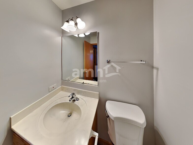 Building Photo - 509 Rebecca Ln