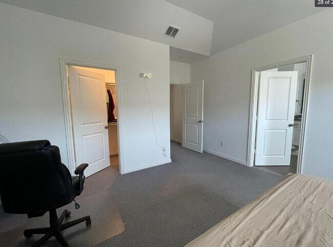 Building Photo - FULLY UPGRADED LUXURY TOWNHOME located in ...
