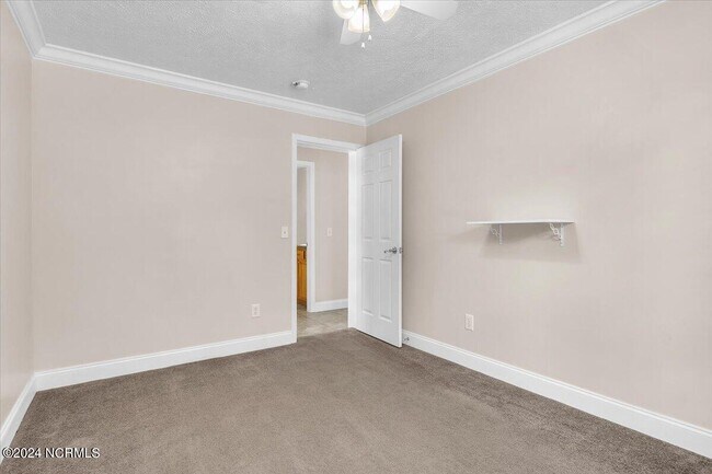Building Photo - 3075 McCall St SW