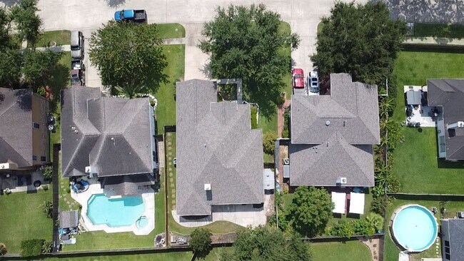 Building Photo - 5126 Winterwood Dr