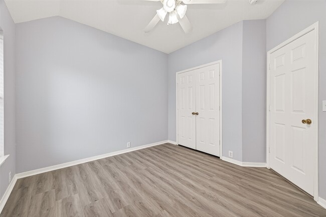 Building Photo - 3135 Silver Cedar Trail