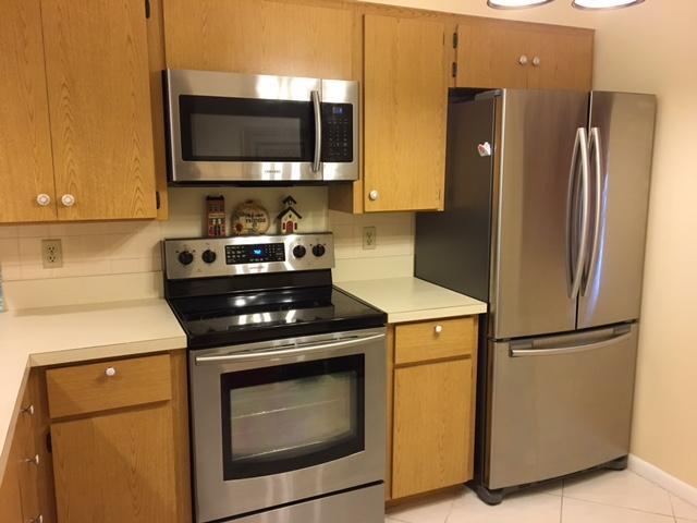 Building Photo - 6169 Balboa Cir