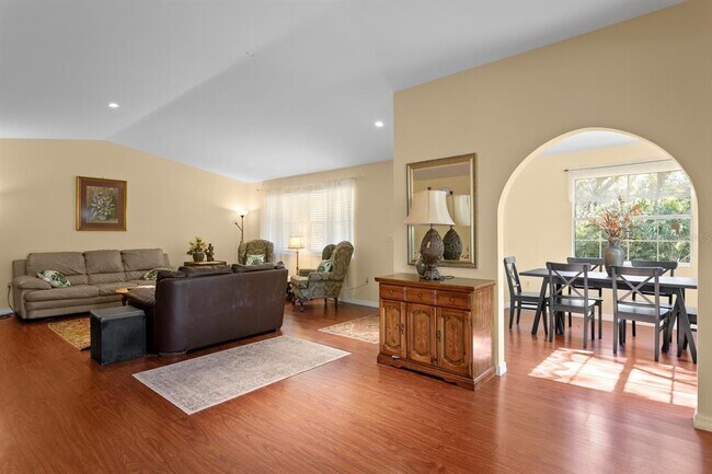 Building Photo - 1343 Highland Ave NW