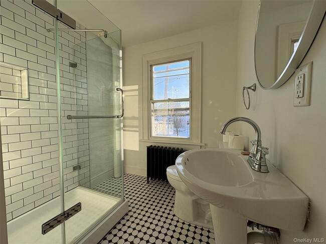 Building Photo - 46 Church St