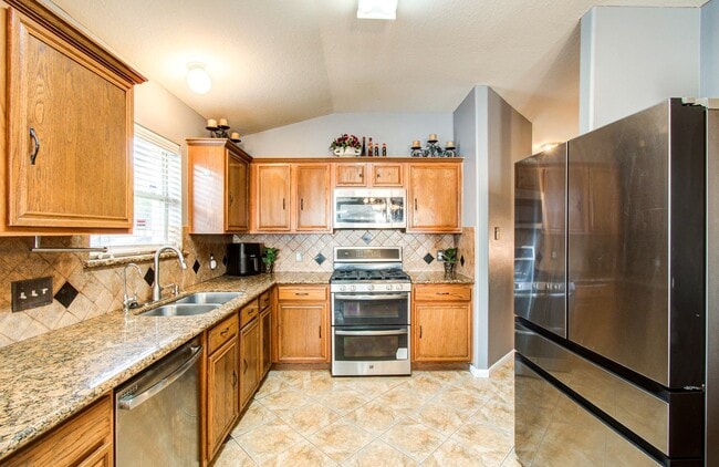 Building Photo - 19943 Black Pearl Ct