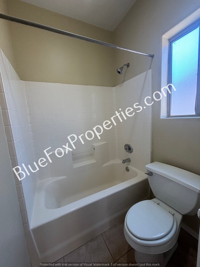 Building Photo - 5389 N Willow Thicket Way