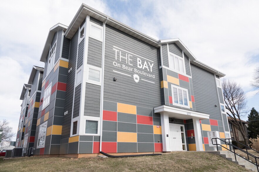 Primary Photo - The Bay