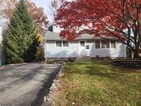 Building Photo - 84 Reservoir Ave