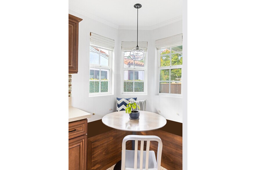 Building Photo - 1772 S Orange Grove Ave