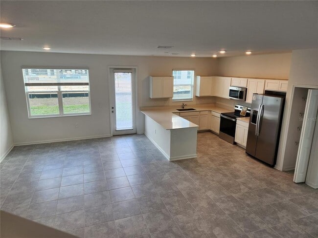 Building Photo - 203 Bogey Dr