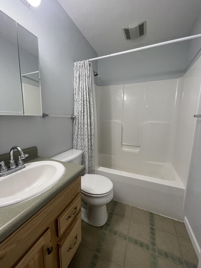 Building Photo - 53 Clear Spring Dr