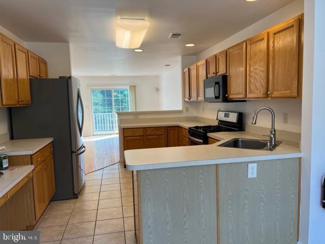Building Photo - 245 Colt St