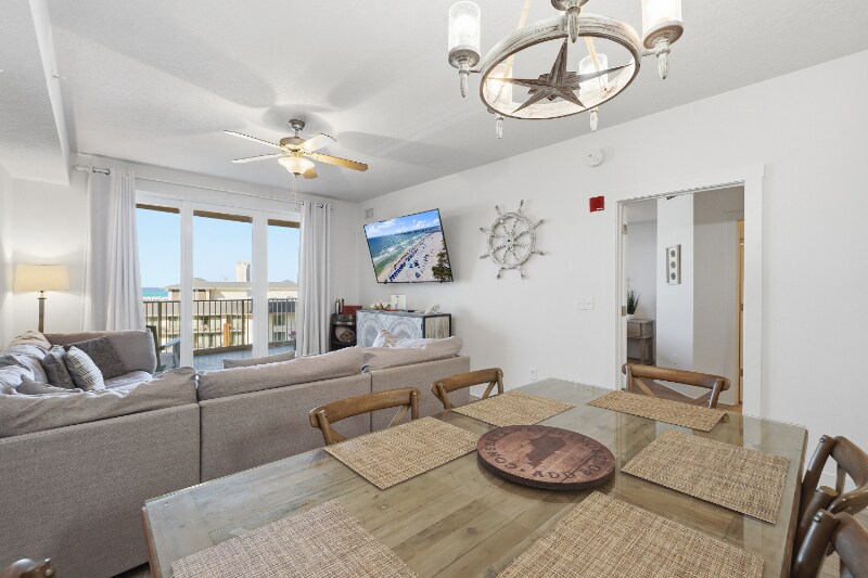 Building Photo - 15928 Front Beach Rd