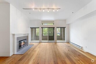 Building Photo - 2 bedroom in Seattle WA 98104