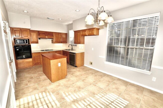 Building Photo - 4602 Natural Bridge Dr
