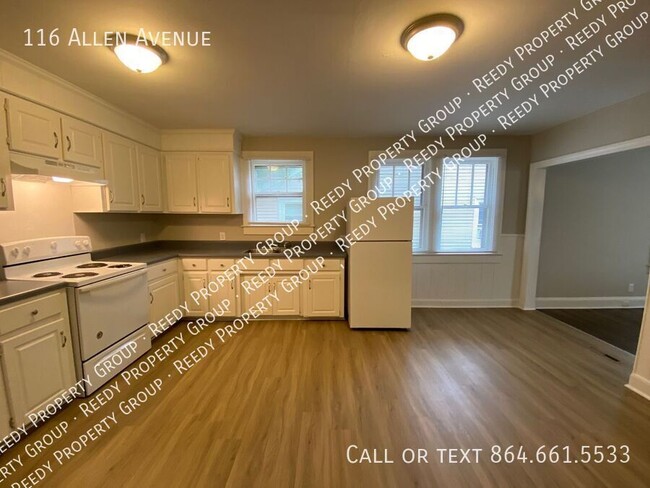 Building Photo - Cleveland Park large 2 bed / 1 bath remode...