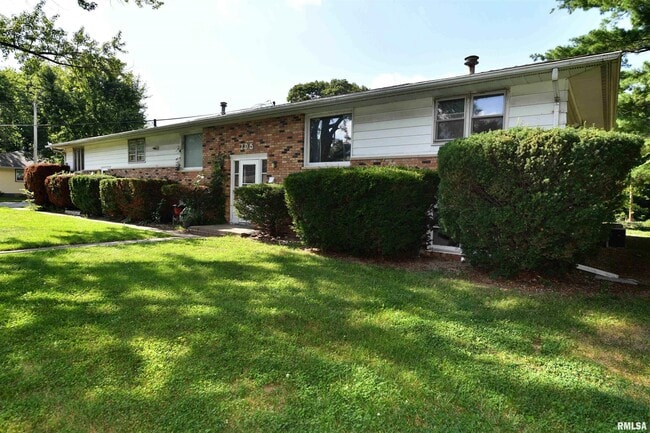 Building Photo - 105 Paradise Ct