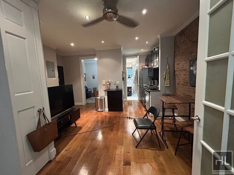 Building Photo - E 26TH ST.