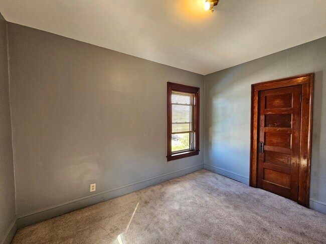 Building Photo - 30 Bemis St