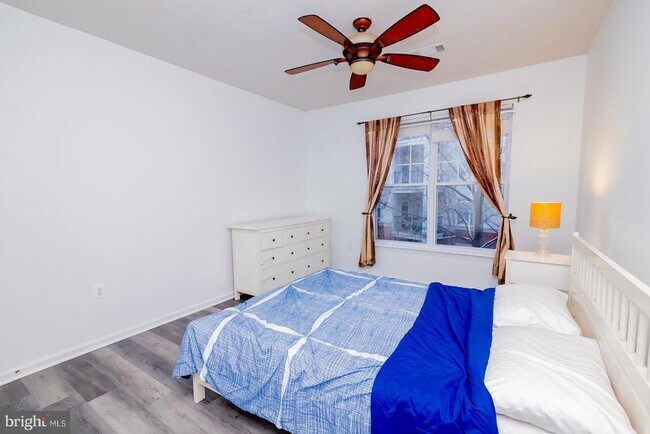 Building Photo - 11373 Aristotle Dr