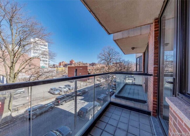 Building Photo - 136-46 41st Ave