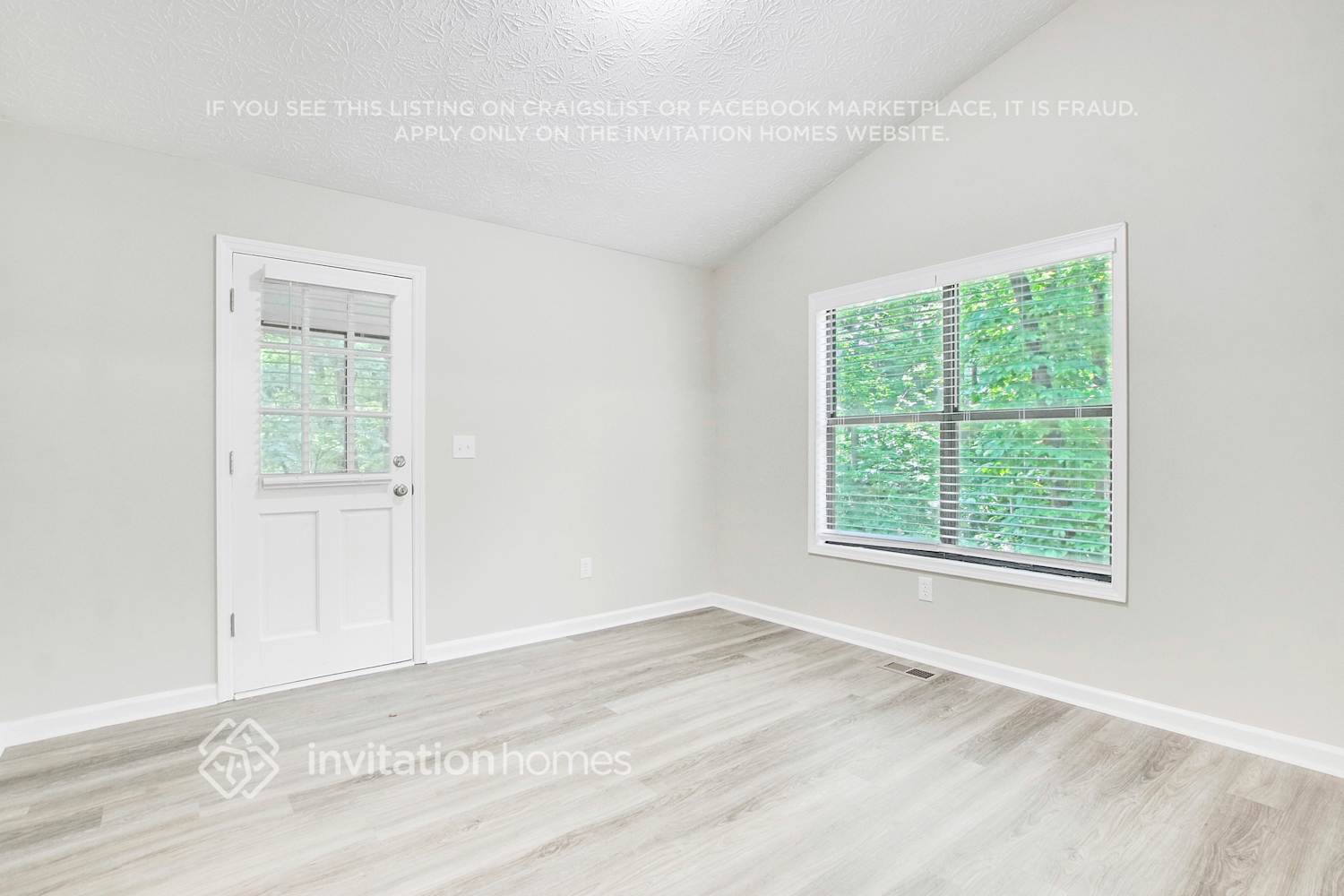 Building Photo - 830 Sunset Ct NW