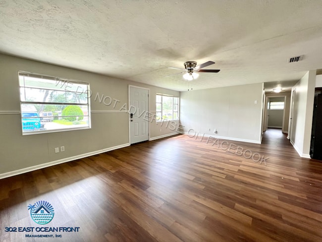 Building Photo - Gorgeous 3 bedroom / 1.5 bathroom home ready for rent in Orange Park.