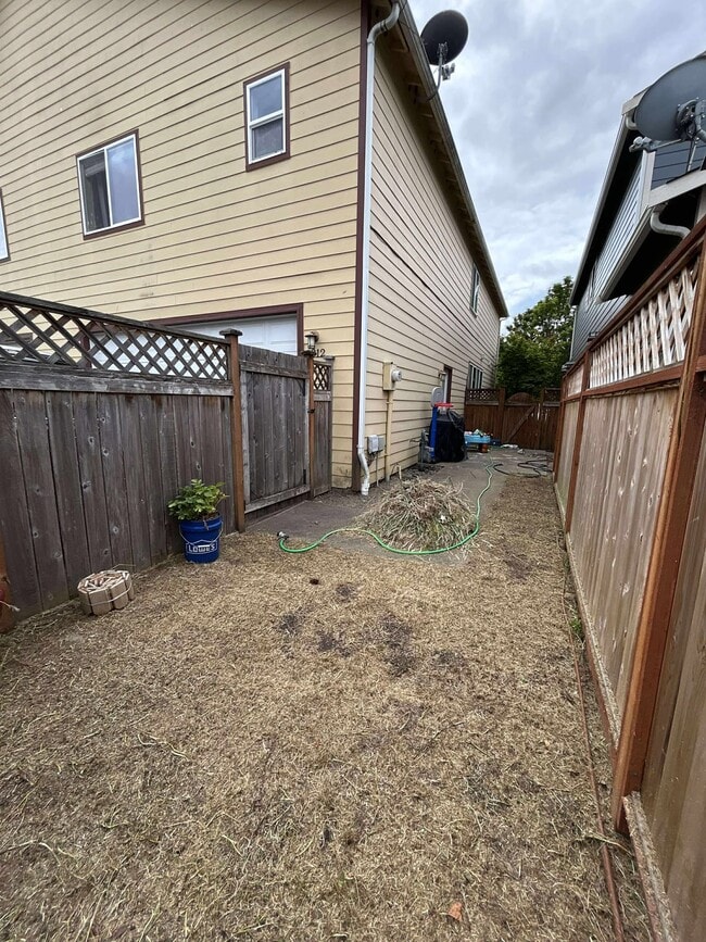 Building Photo - 5312 Balustrade Blvd SE