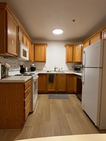 Building Photo - 1430 Westbury Way