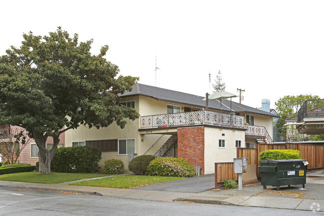 Primary Photo - 2358 Karen Dr