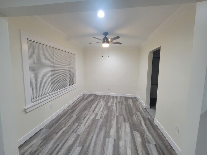 Dining Room - 2216 S Bronson Ave