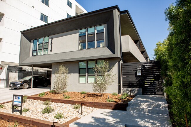 Building Photo - 3414 Keystone Ave