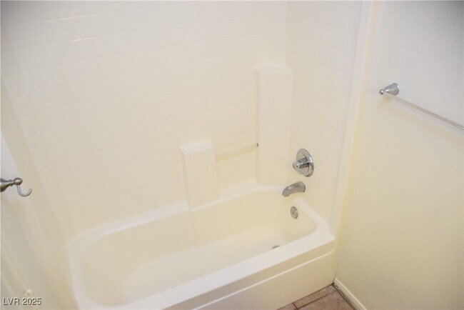 Building Photo - 7804 Wavering Pine Dr