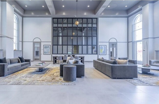 Building Photo - 152-11 89th Ave