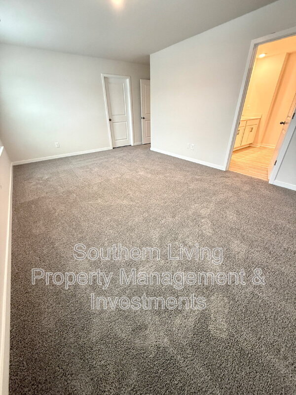 Building Photo - 12027 Zazu Wy