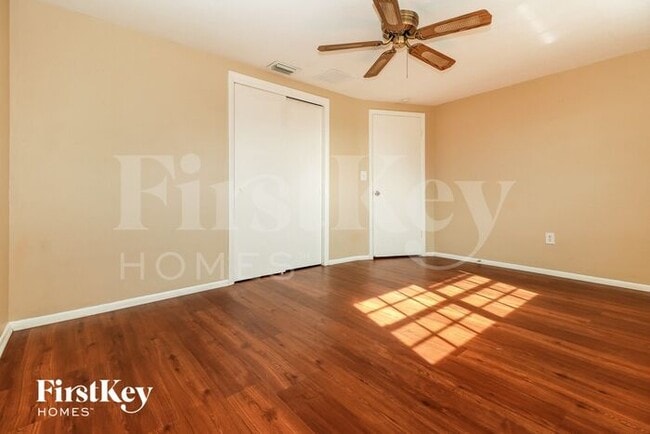 Building Photo - 4125 Woodsville Dr