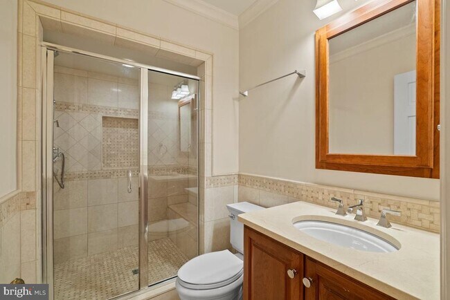 Building Photo - 4 Logan Cir NW