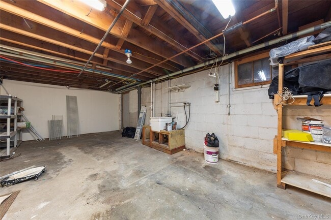 Building Photo - 355 1st St