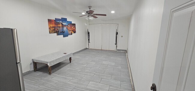 Building Photo - 1357 Greenfield Dr