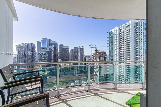 Building Photo - 350 S Miami Ave