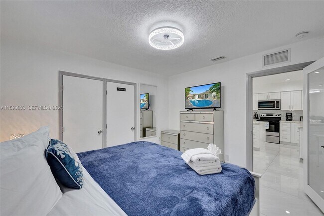 Building Photo - 218 SE 4th St