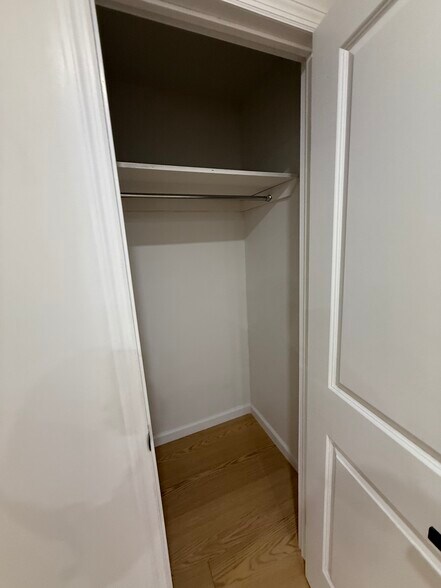 Building Photo - 30 Bay 37th St