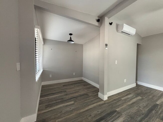 Building Photo - 11548 Valentino Ln
