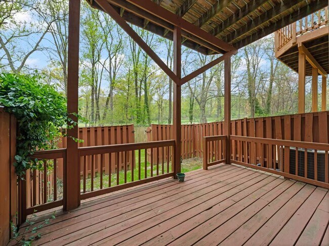 Building Photo - 1337 Templeton Pl