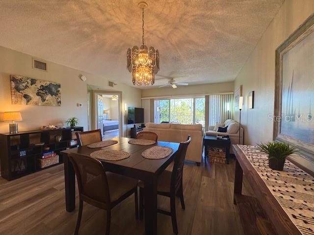 Building Photo - 6251 Shoreline Dr