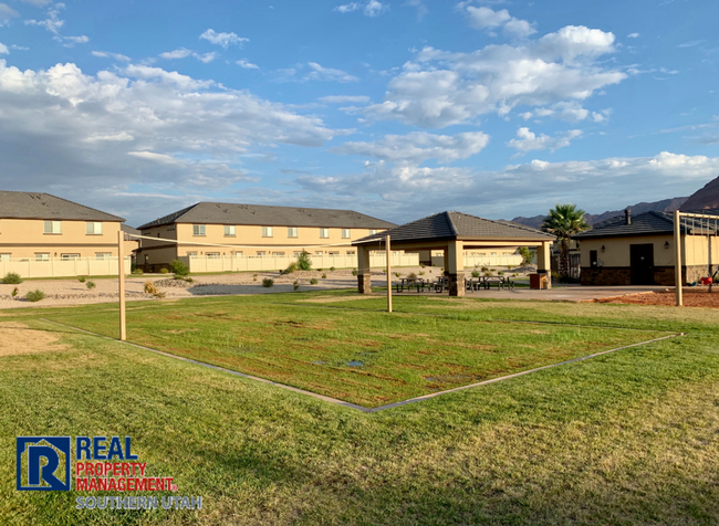 Building Photo - Santa Clara Townhouse End Unit!!!