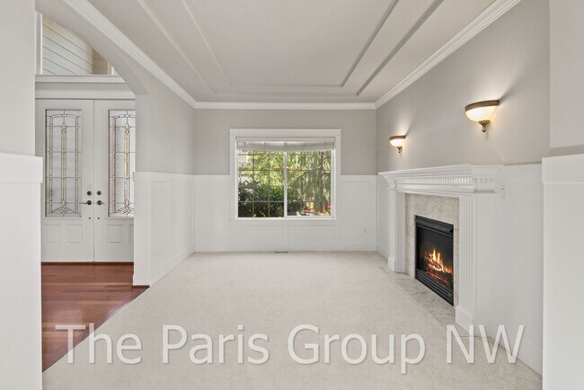 Building Photo - Stunning 3438sf Newcastle Craftsman Near T...